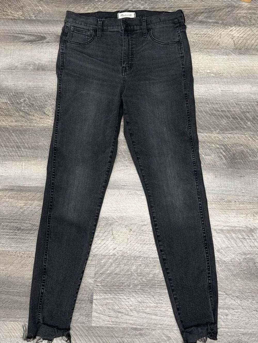 Madewell 10" High-Rise Skinny Jeans in Black Frost with Raw Hem Size 30